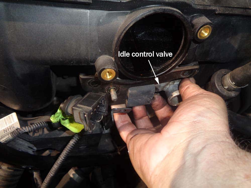 See B0877 repair manual